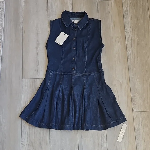 Reformation Dress - Picture 2 of 10